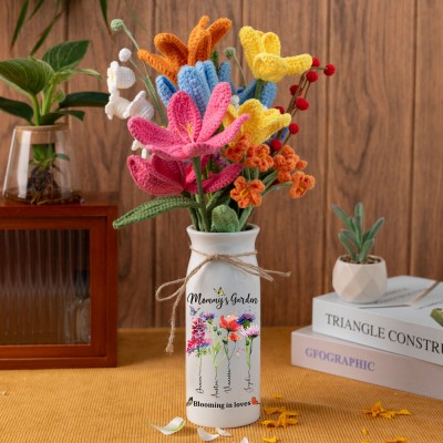 Personalized Mother's Day Crochet Bouquet Finished Product